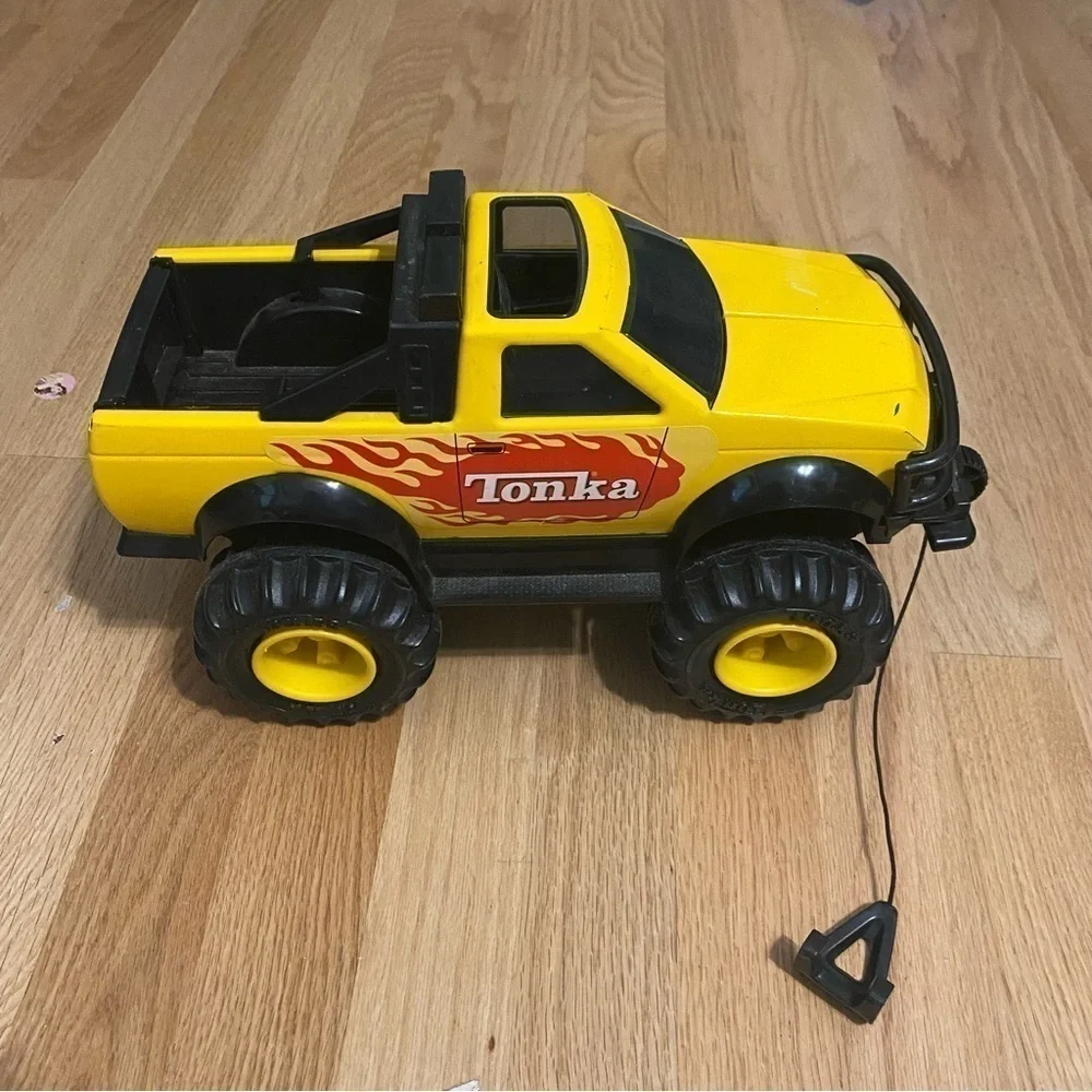 Vintage Tonka Steel 4x4 Dune Squad Truck W/ Hook Yellow Monster Lifted Toy